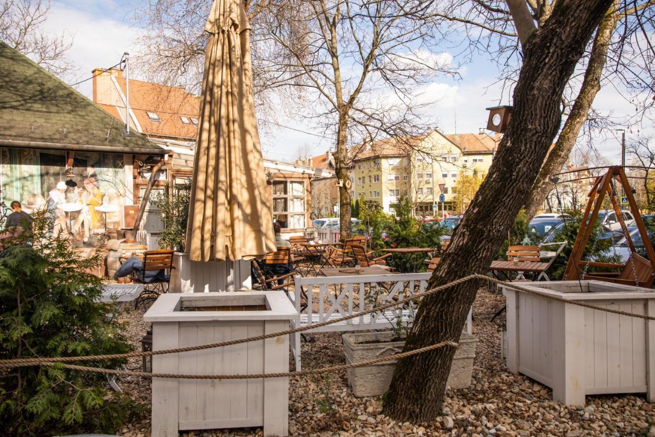 Firpo Apartman Eger Exterior photo